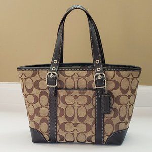 Coach Hampton Brown Signature Small Market Shopper Tote!!❤🧁